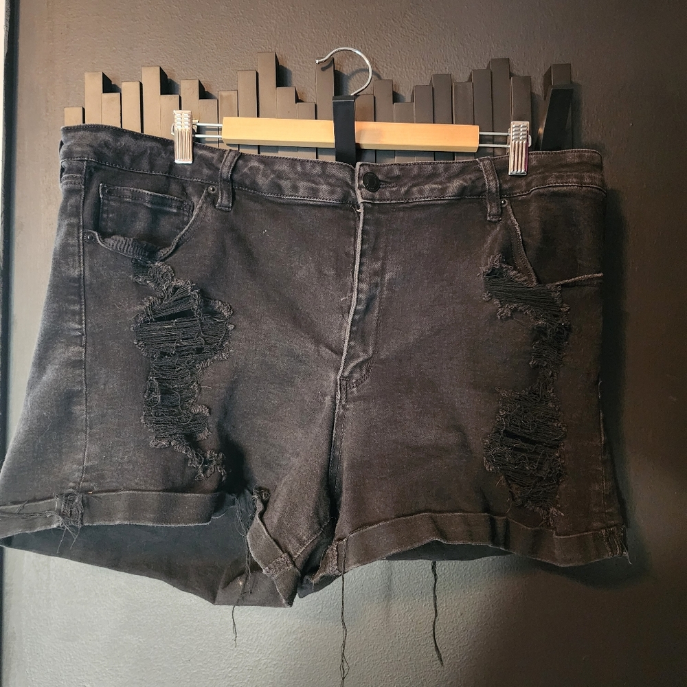 Rue21 Black Denim Distressed Shorts Size 22